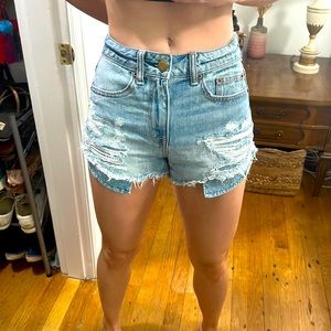 American Eagle size 0 festival Hi rise Distressed denim shorts